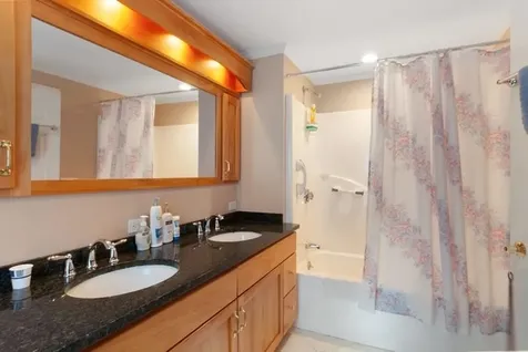 51 Chosen Vale Lane Enfield NH 03748