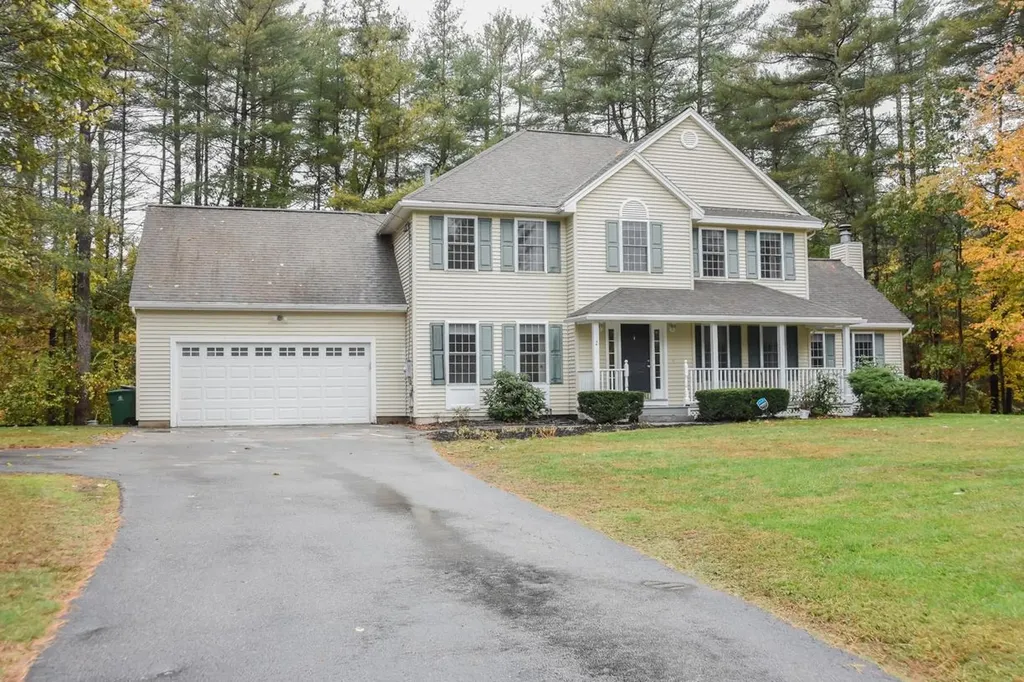 2 Hadley Drive Nashua NH 03062