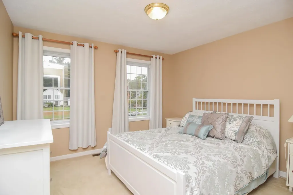 2 Hadley Drive Nashua NH 03062