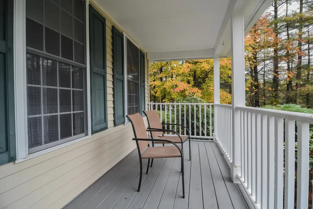 2 Hadley Drive Nashua NH 03062