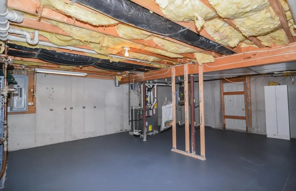 2 Hadley Drive Nashua NH 03062