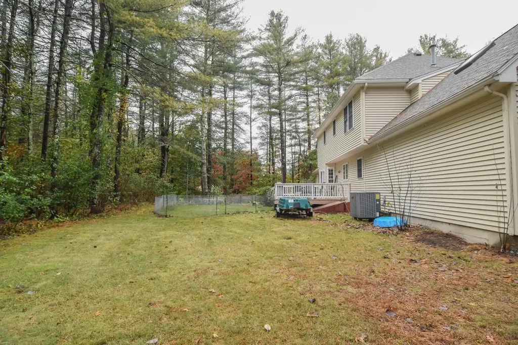 2 Hadley Drive Nashua NH 03062