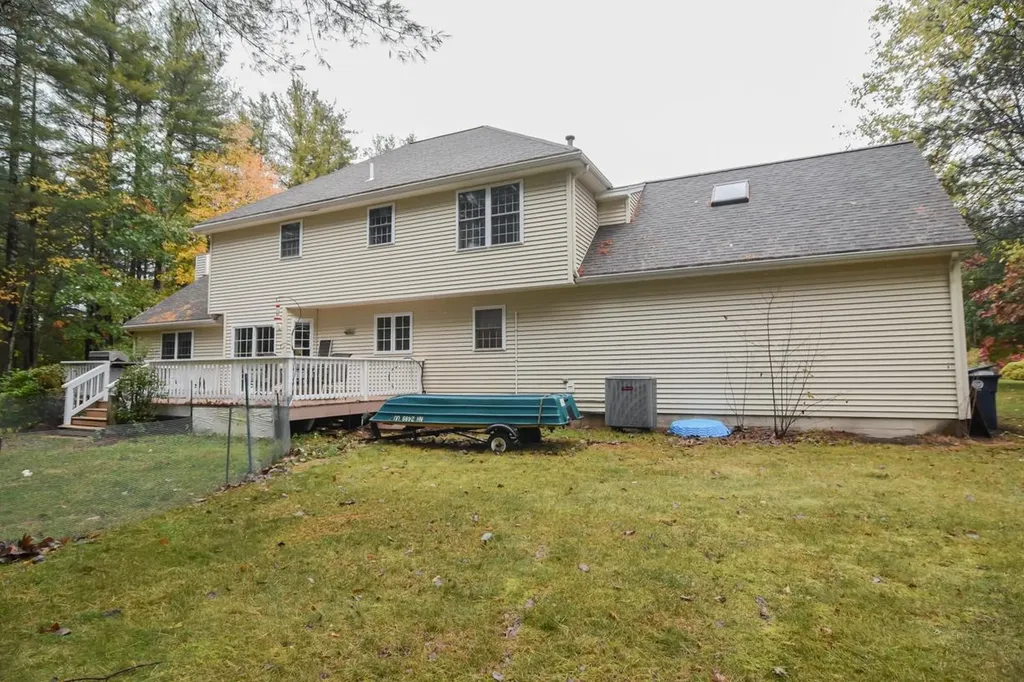 2 Hadley Drive Nashua NH 03062