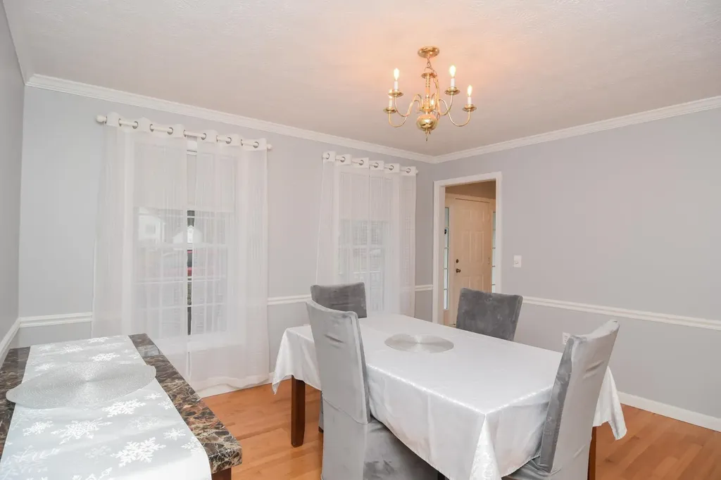 2 Hadley Drive Nashua NH 03062