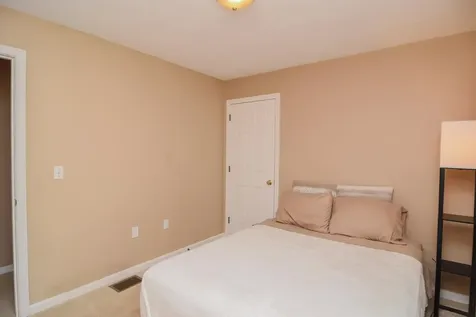 2 Hadley Drive Nashua NH 03062