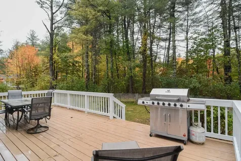 2 Hadley Drive Nashua NH 03062