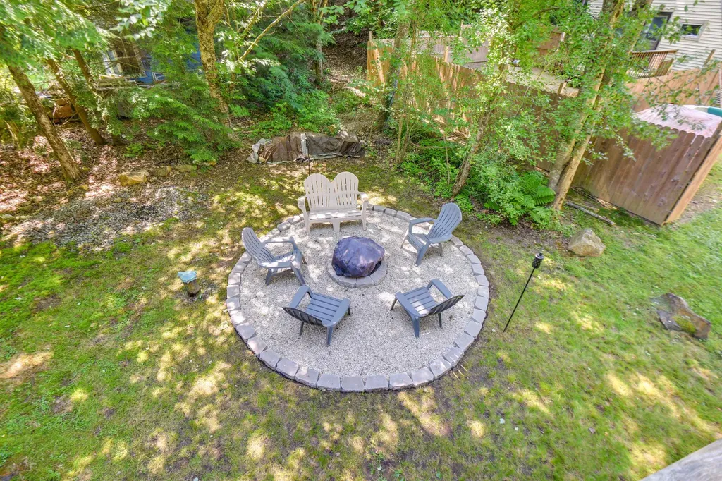 20 Drake Avenue Gilmanton NH 03237