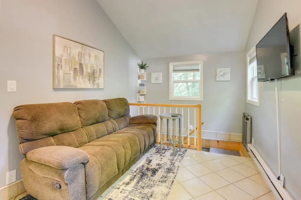 20 Drake Avenue Gilmanton NH 03237