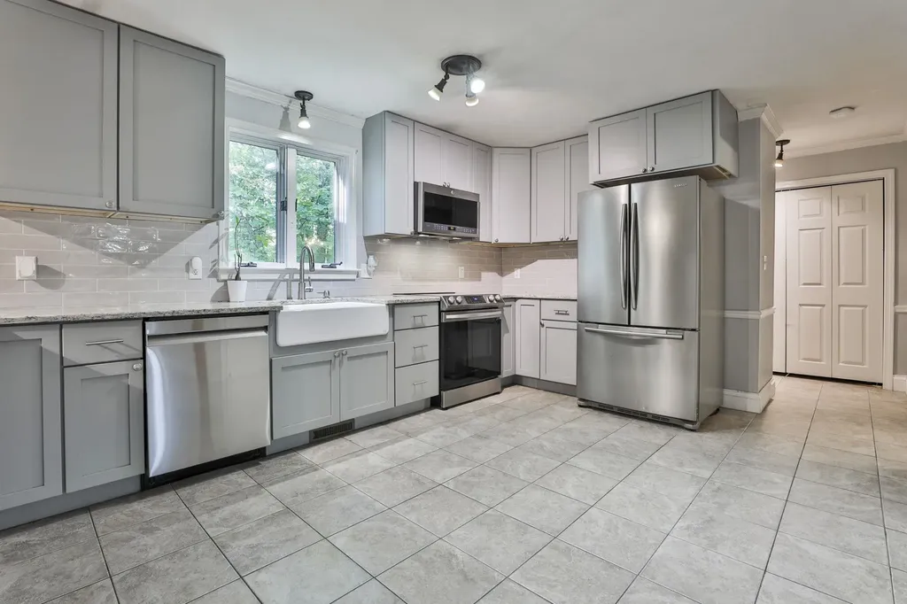 1 Mountain Road Brookline NH 03033