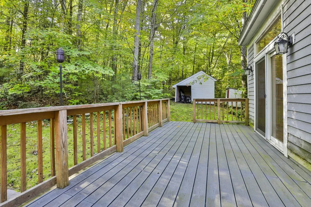 1 Mountain Road Brookline NH 03033