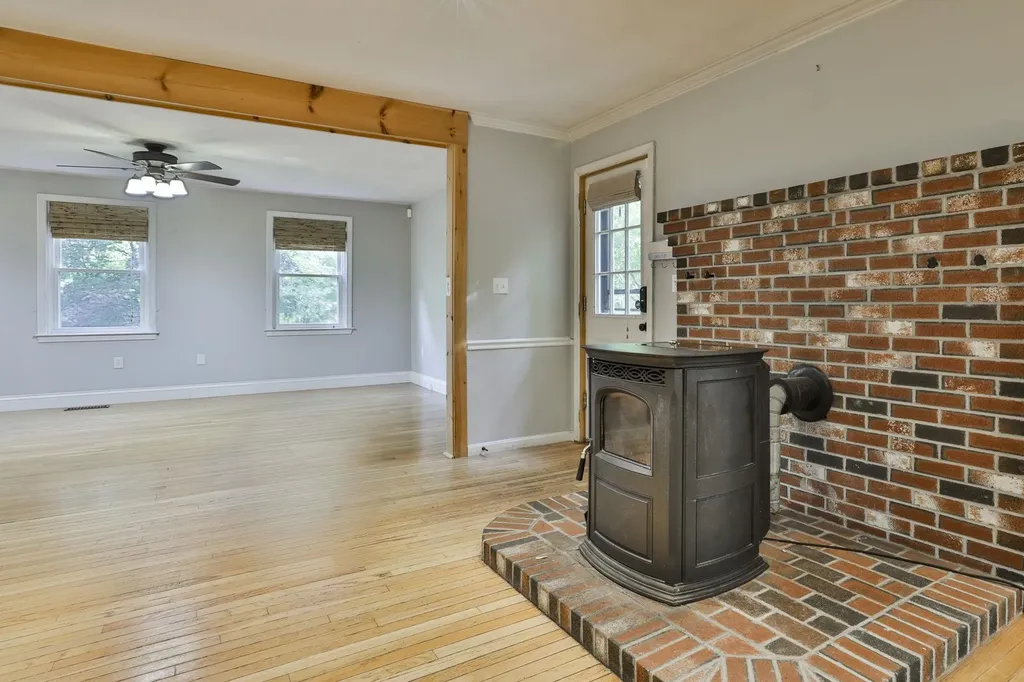 1 Mountain Road Brookline NH 03033