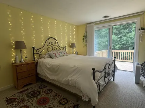 16 Kirriemuir Road Stratham NH 03885