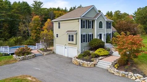 100 Old Chester Road Derry NH 03038