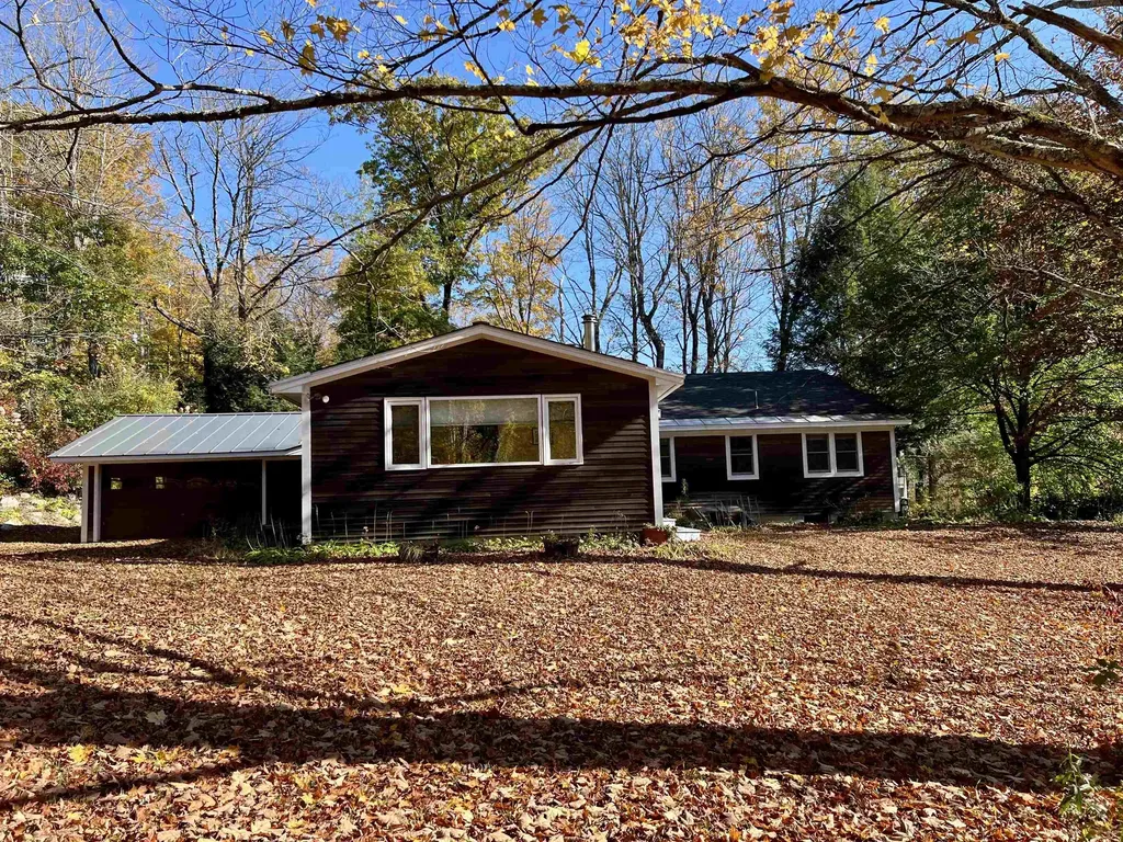 103 Spaulding Hill Road Dummerston VT 05301