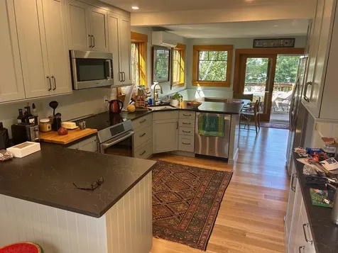 28 Island Avenue Kittery ME 03904