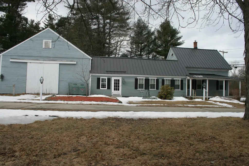 43 Depot Road Kingston NH 03848