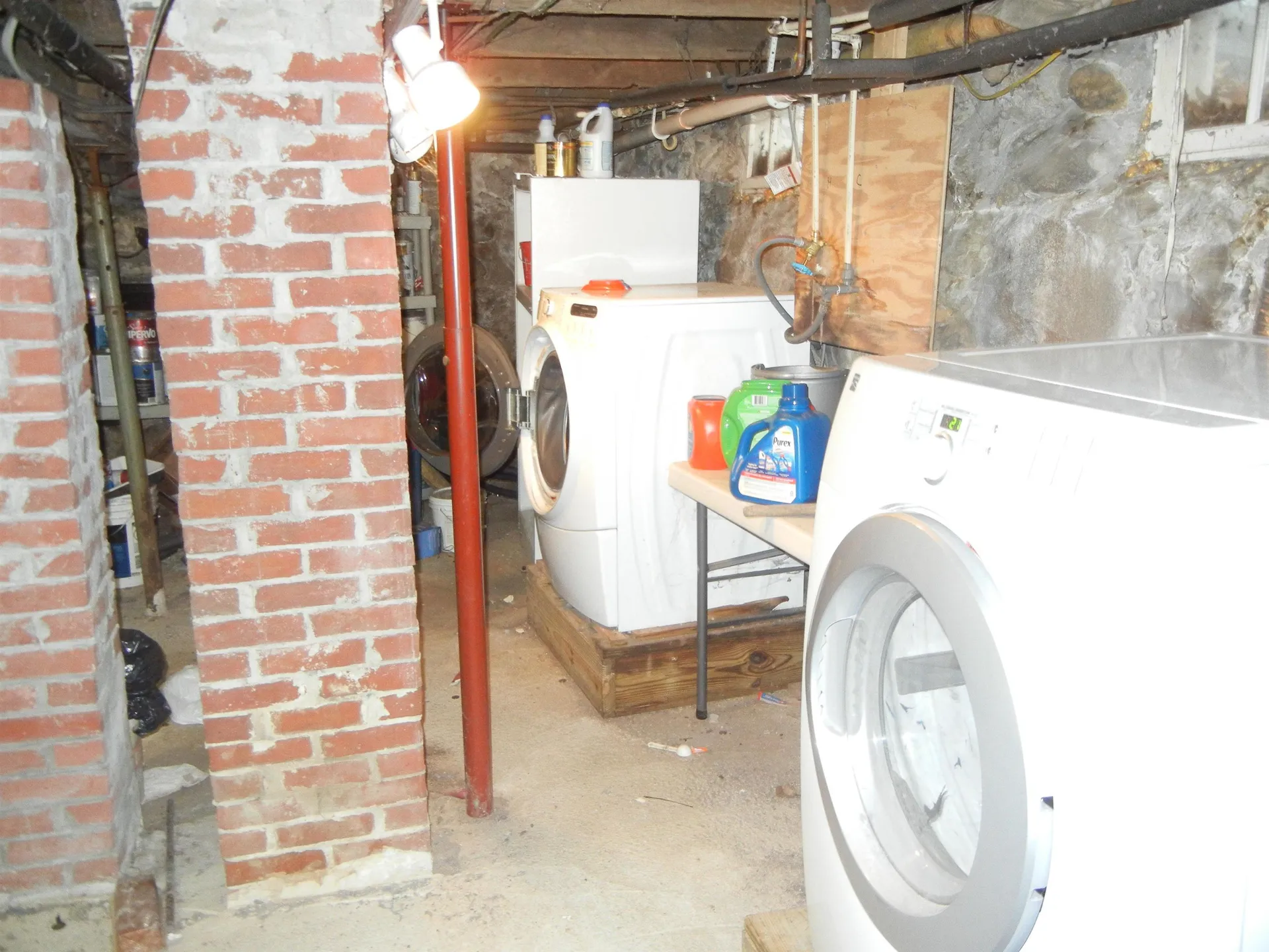 43 Depot Road Kingston NH 03848