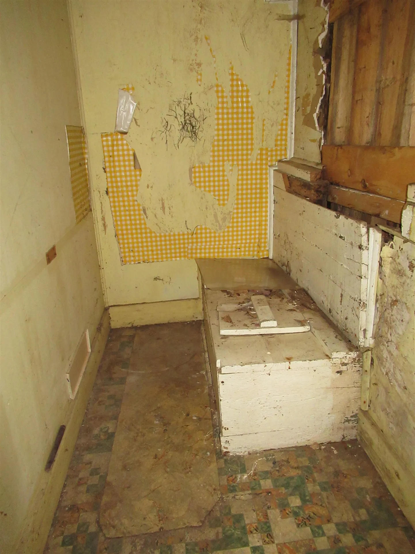 43 Depot Road Kingston NH 03848