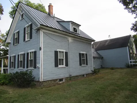 43 Depot Road Kingston NH 03848