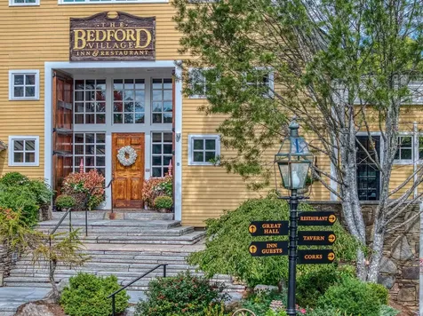 21 Grand Avenue Bedford NH 03110