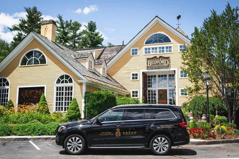 21 Grand Avenue Bedford NH 03110