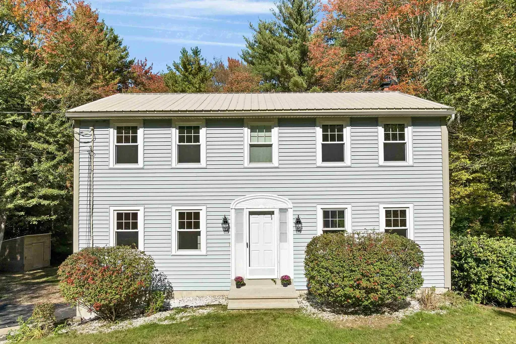 28 Raeder Drive Stratham NH 03885