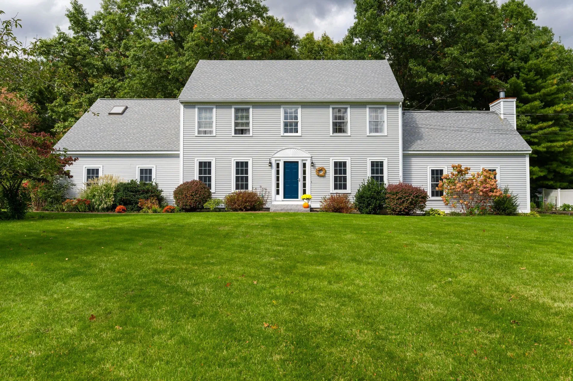 18 Colonial Drive Litchfield NH 03052