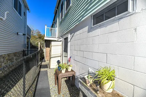 24 Island Path Hampton NH 03842