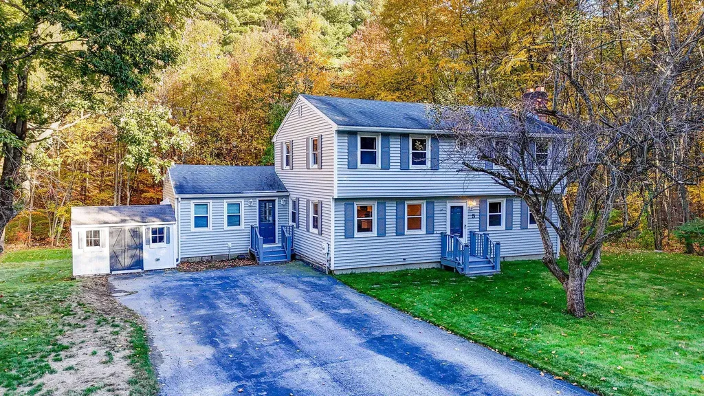 5 Raintree Drive Londonderry NH 03053