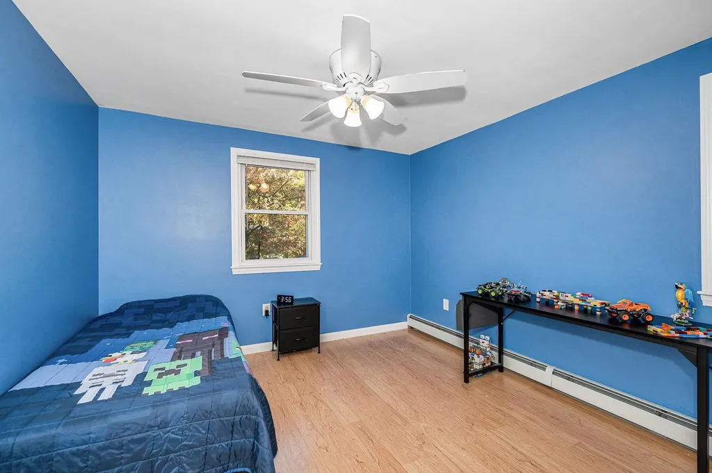 5 Raintree Drive Londonderry NH 03053