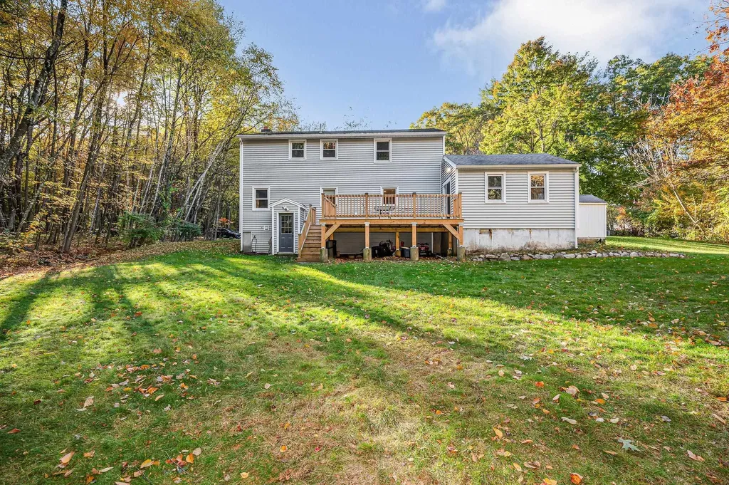 5 Raintree Drive Londonderry NH 03053