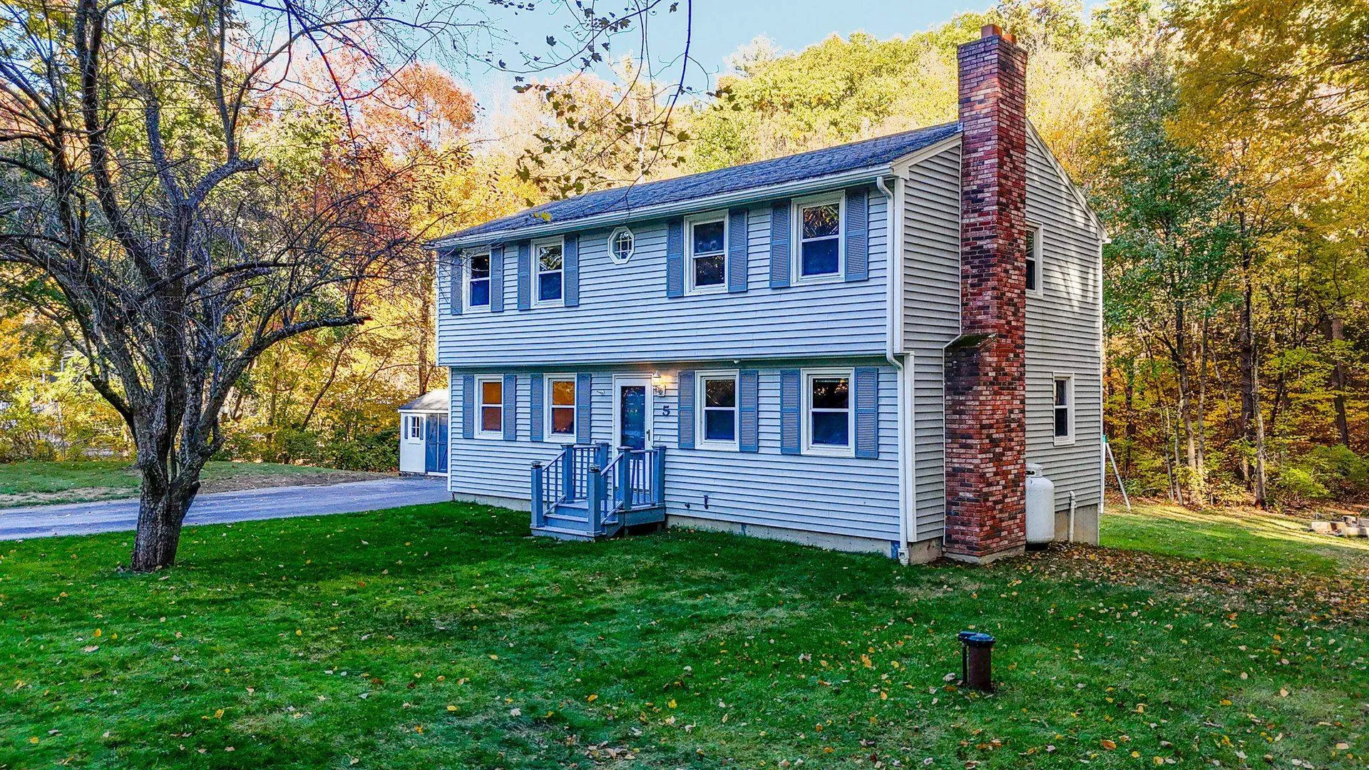 5 Raintree Drive Londonderry NH 03053