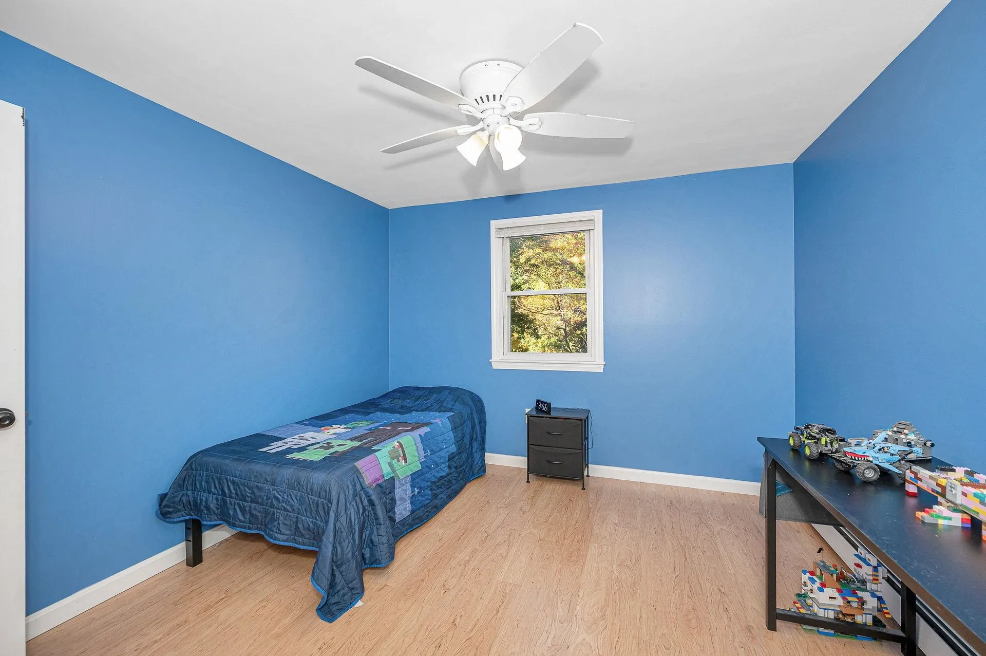5 Raintree Drive Londonderry NH 03053