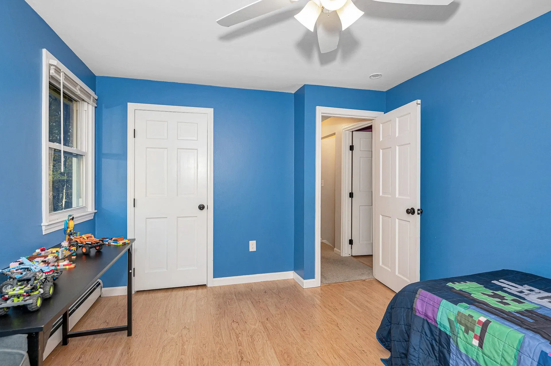 5 Raintree Drive Londonderry NH 03053