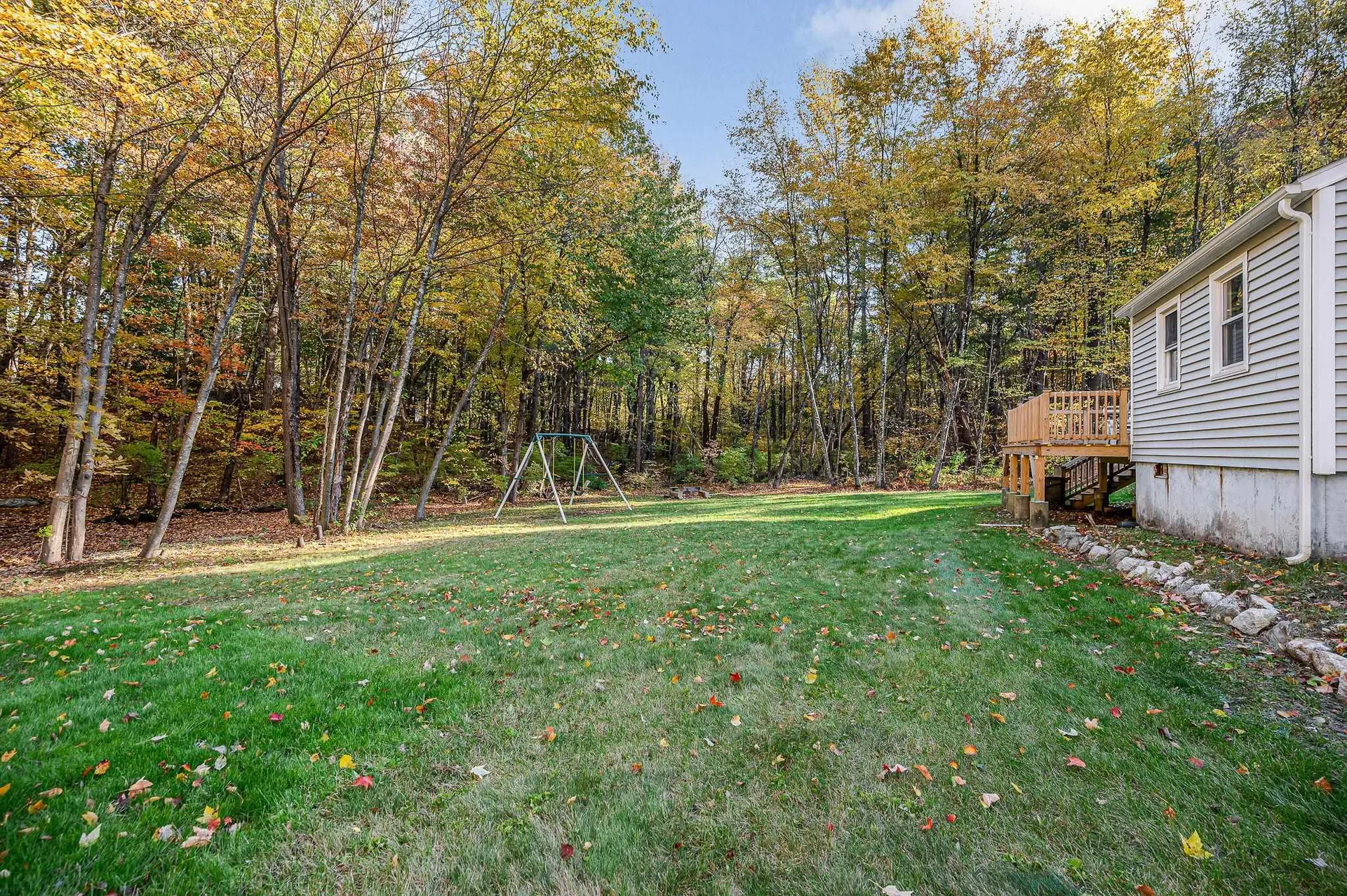 5 Raintree Drive Londonderry NH 03053