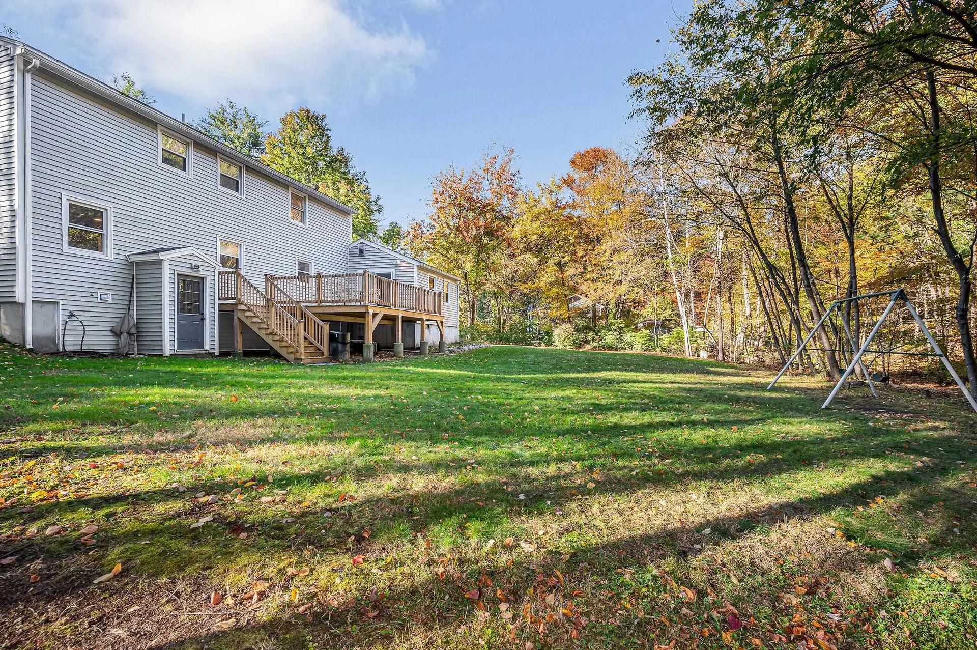 5 Raintree Drive Londonderry NH 03053