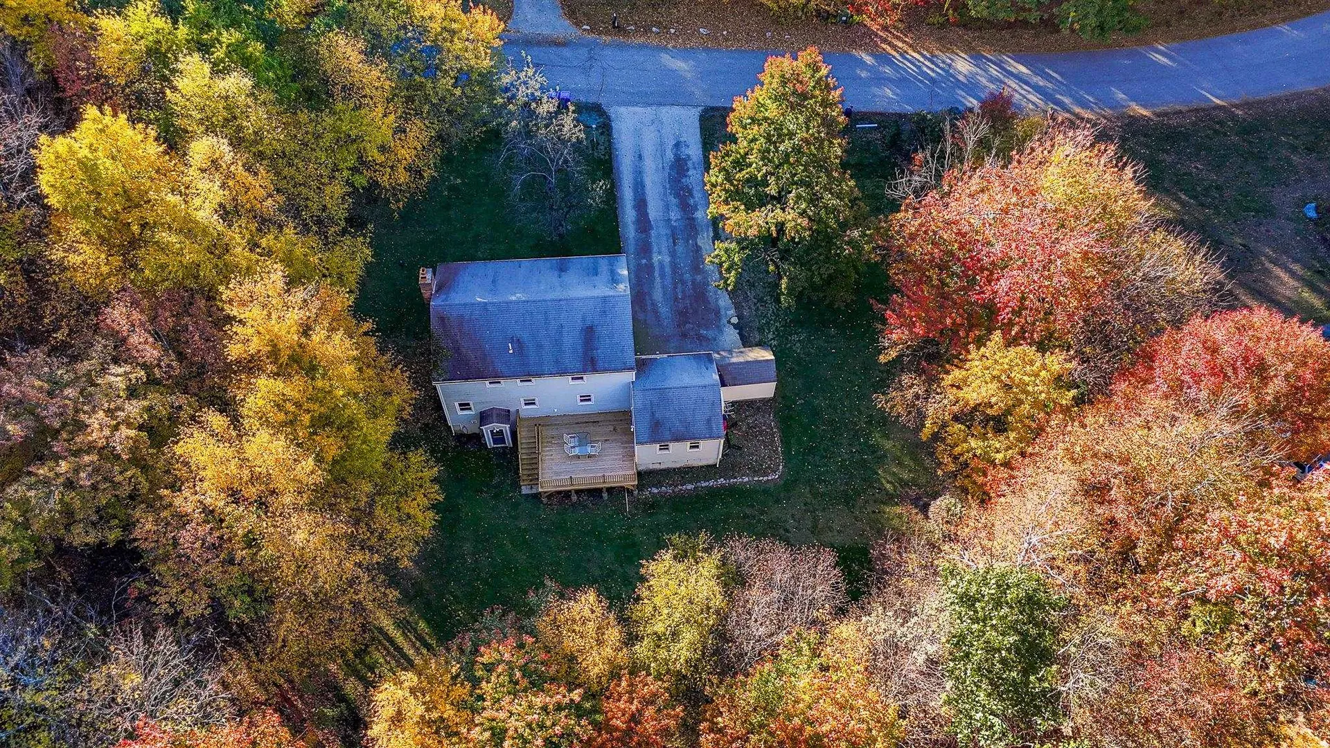 5 Raintree Drive Londonderry NH 03053