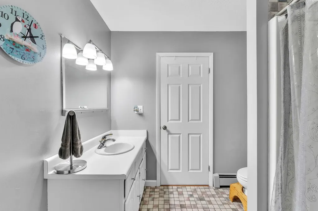 35 Snowflake Drive Jericho VT 05465