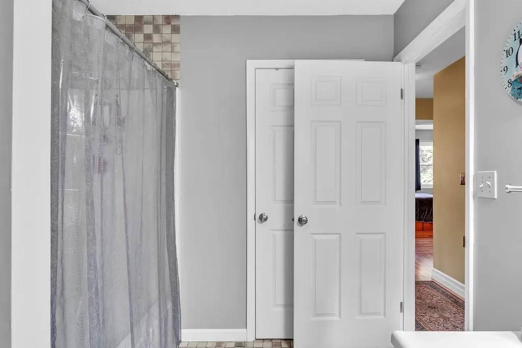 35 Snowflake Drive Jericho VT 05465