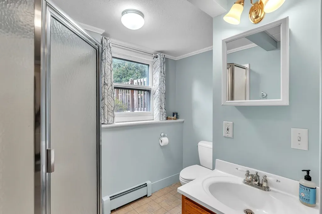 35 Snowflake Drive Jericho VT 05465