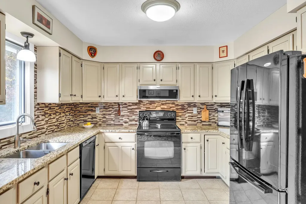 35 Snowflake Drive Jericho VT 05465