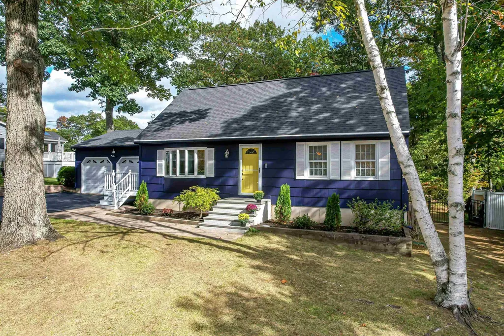4 Churchill Street Nashua NH 03062