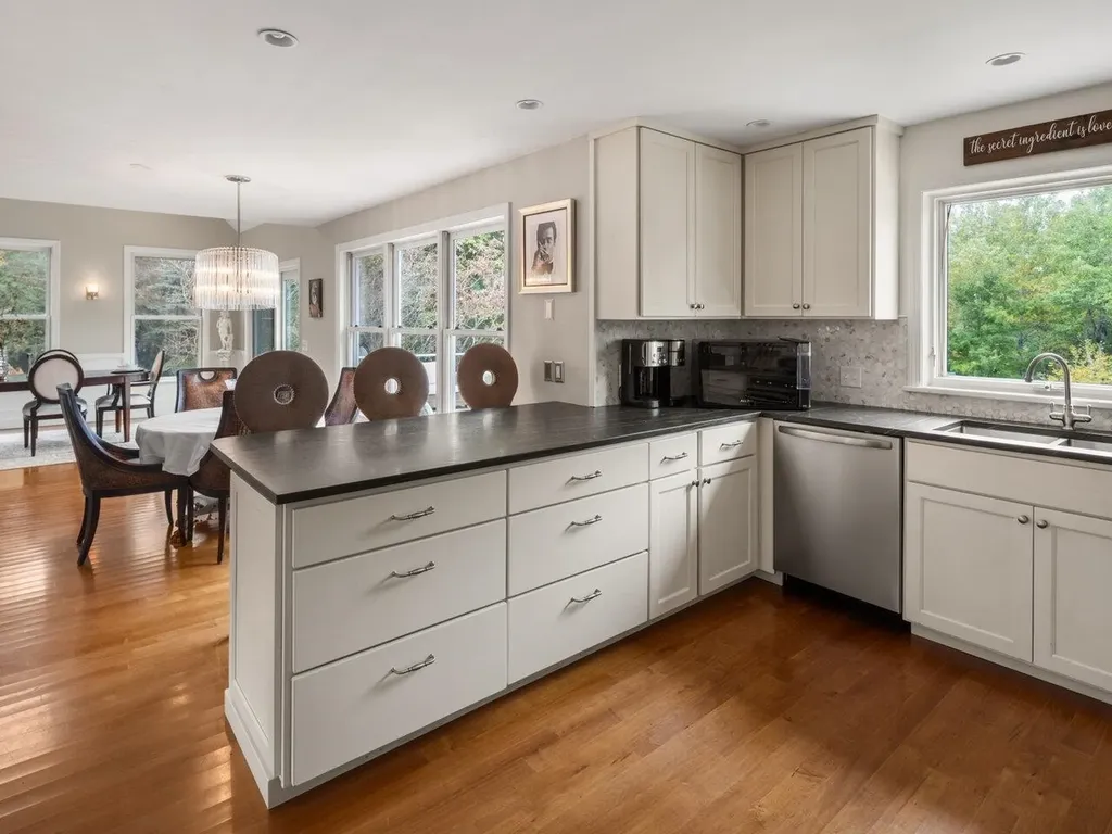 33 Vista Drive Shelburne VT 05482