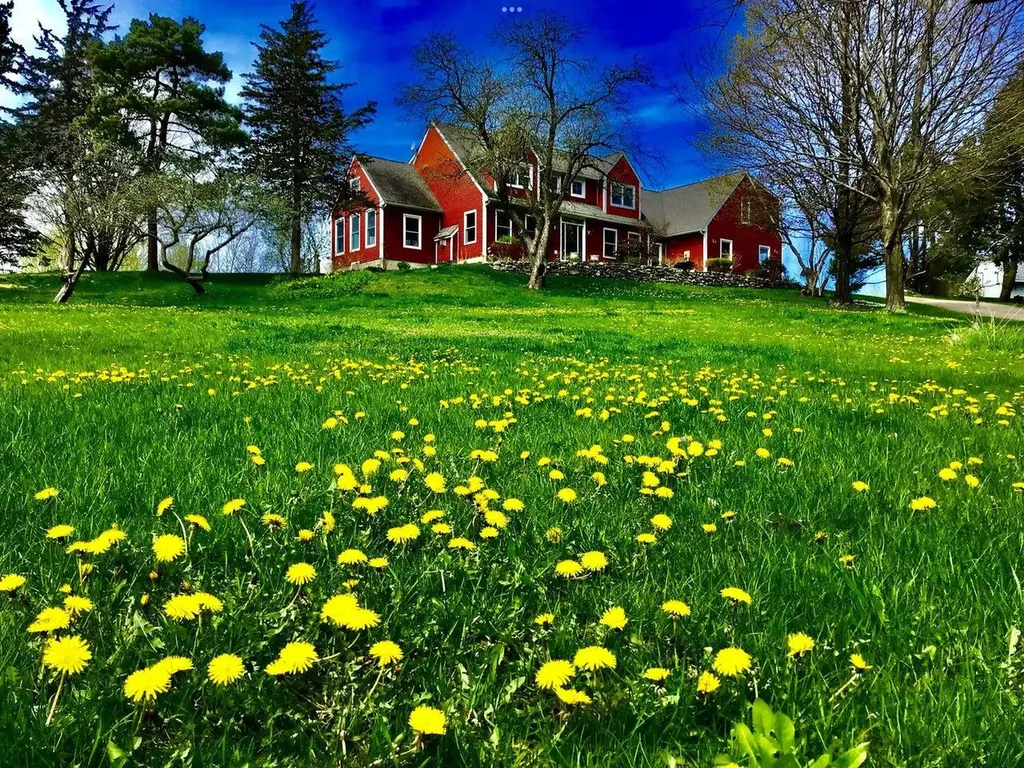 33 Vista Drive Shelburne VT 05482