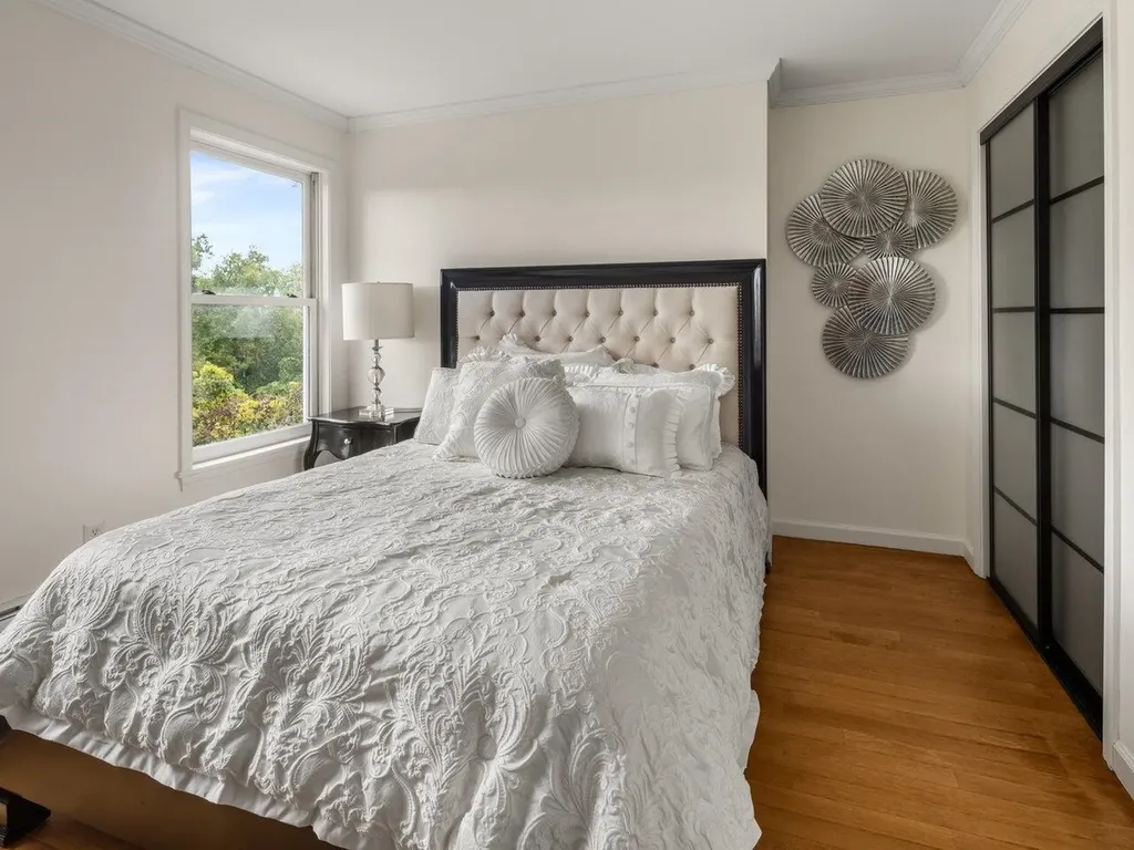33 Vista Drive Shelburne VT 05482
