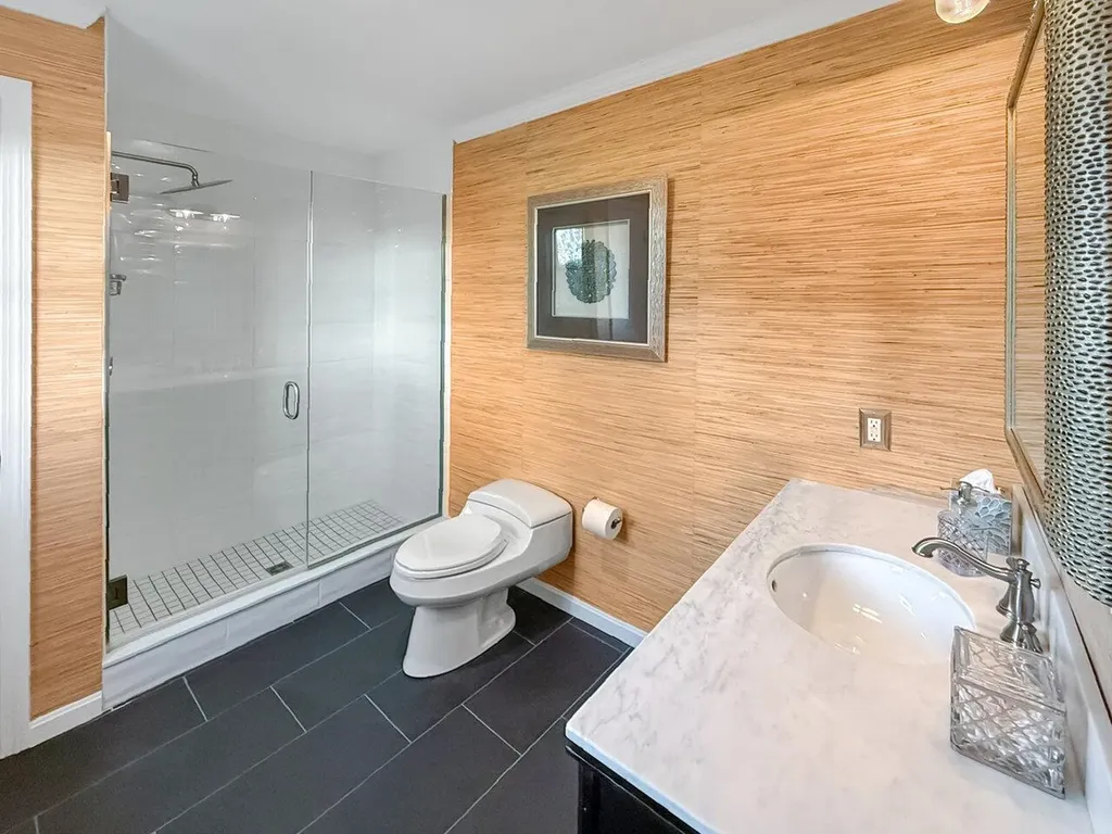 33 Vista Drive Shelburne VT 05482