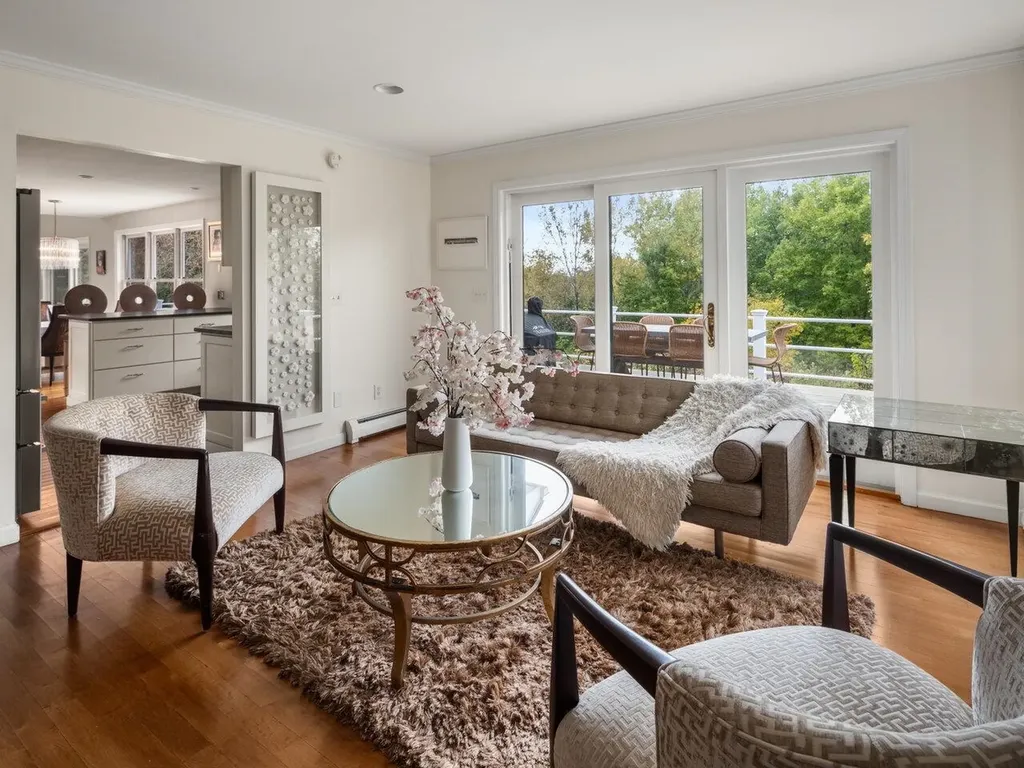 33 Vista Drive Shelburne VT 05482