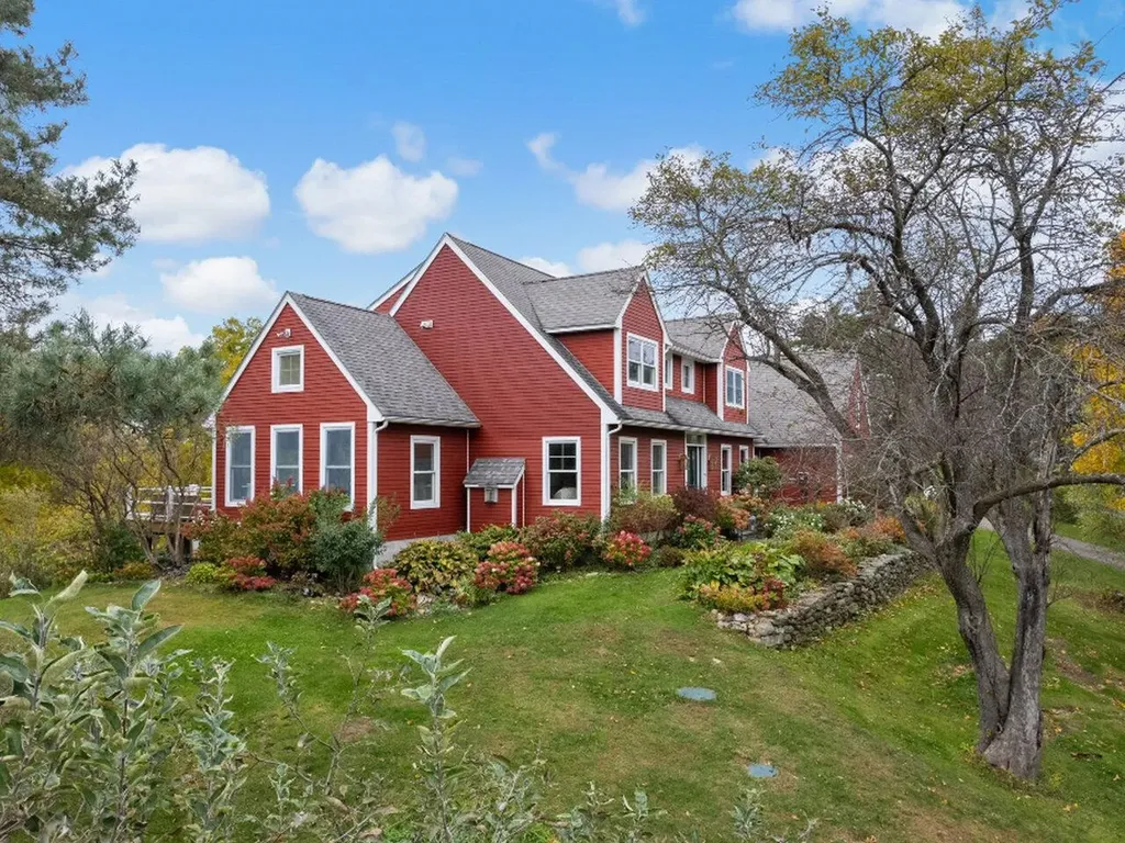 33 Vista Drive Shelburne VT 05482
