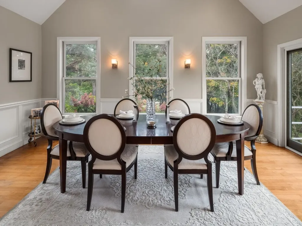 33 Vista Drive Shelburne VT 05482