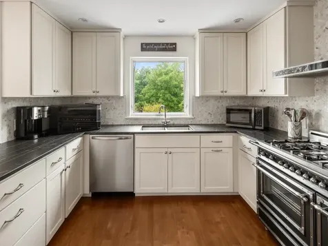33 Vista Drive Shelburne VT 05482